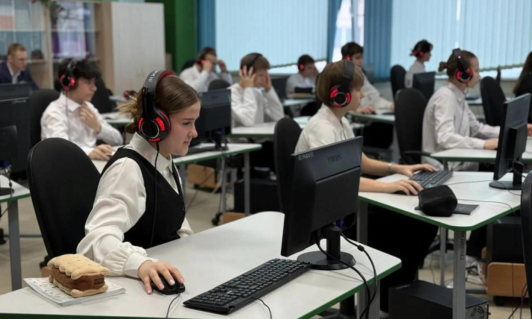 В новом учебном году в курских школах пройдет пять Уроков цифры