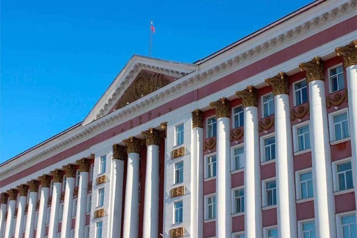 В Курской области начали принимать заявки на получение жителями Херсонской области жилищных сертификатов и единовременных выплат