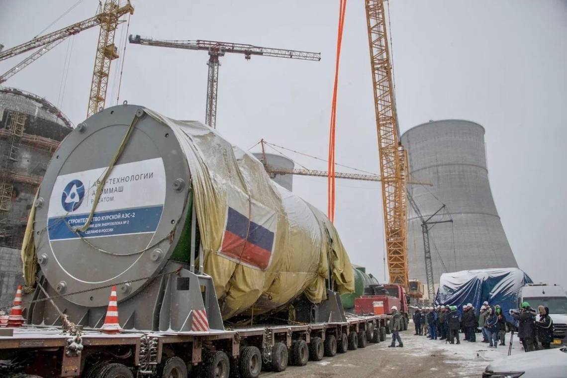 На стройплощадку Курской АЭС-2 доставлен корпус реактора - «атомное сердце» 2-го энергоблока ВВЭР-ТОИ