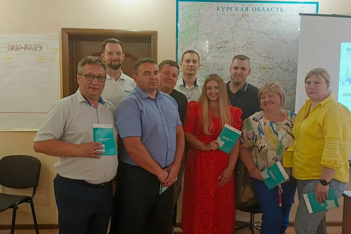  Сотрудники спецавтобазы по уборке города Курска проходят обучение инструментам бережливого производства