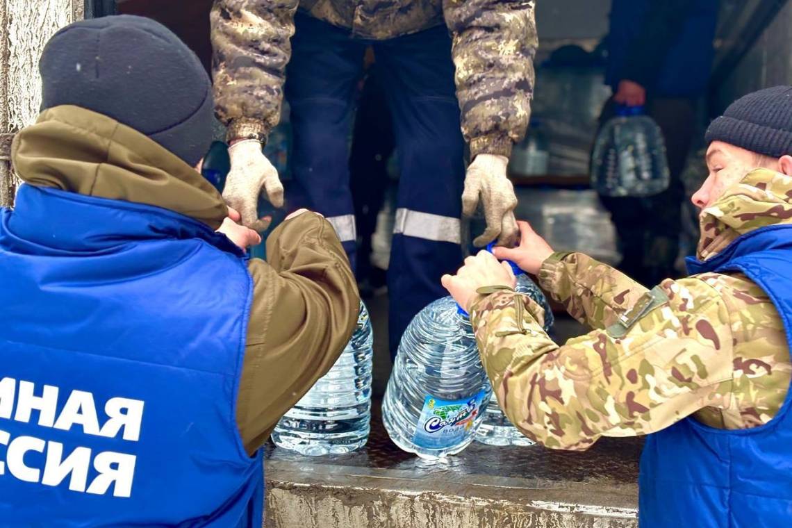 Гуманитарная помощь продолжает приходить в волонтерский лагерь Единой России «Курский рубеж»