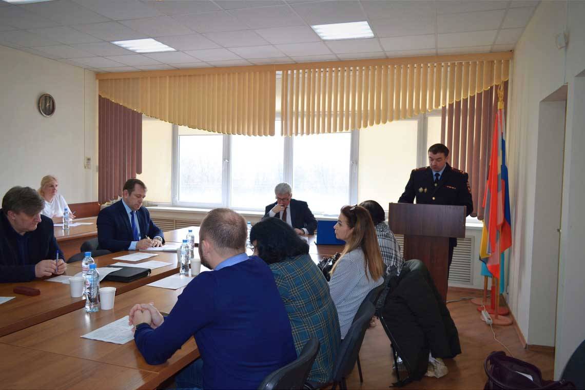 На заседании Городской Думы с ежегодным отчетом выступил начальник межмуниципального отдела МВД России «Курчатовский»