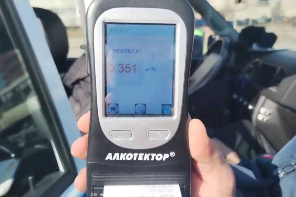Курчатовская Госавтоинспекция продолжает мероприятия по сплошной проверке водителей на трезвость
