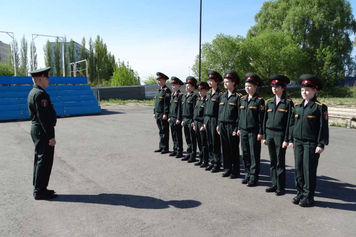 Курчатовские школьники показали свои знания и умения в военно-спортивной игре "Зарница"