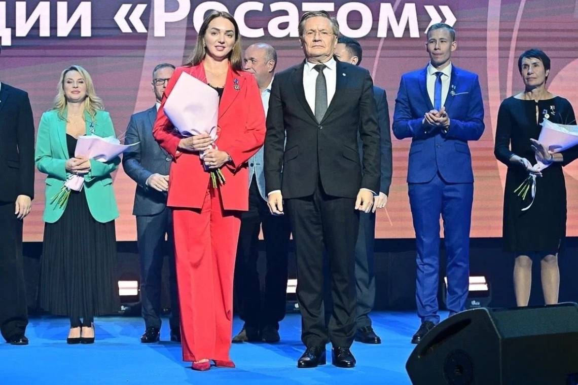 Знаком отличия «За вклад в развитие физической культуры и спорта» отмечена ведущий инженер ЦОРО Курской АЭС