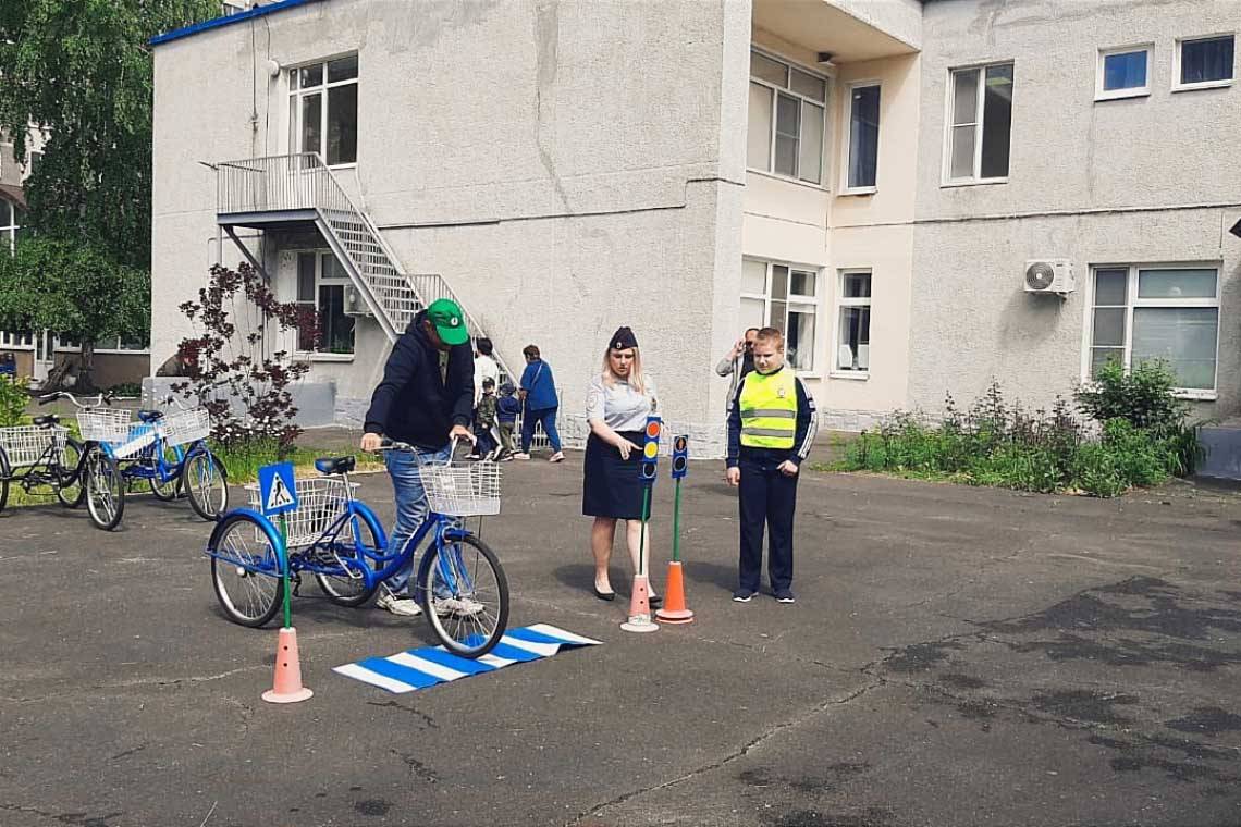 Важно соблюдать правила дорожного движения!