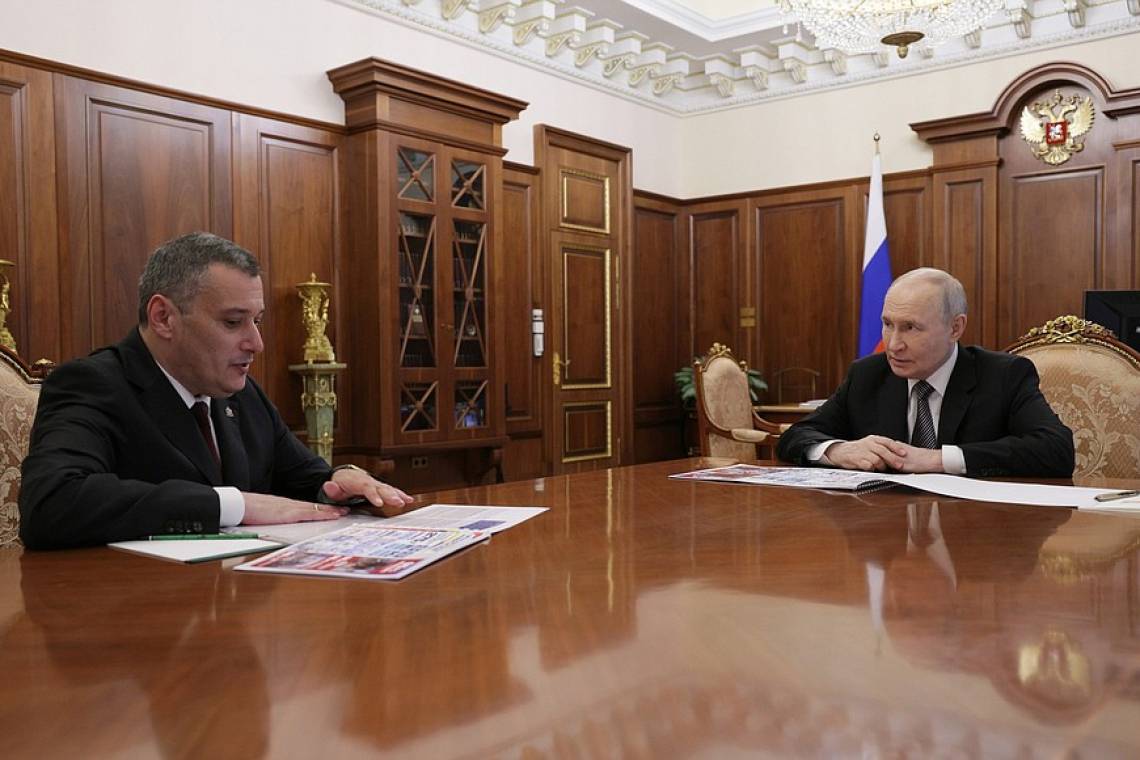 Александр Хинштейн доложил Президенту РФ Владимиру Путину о социально-экономической ситуации в Курской области