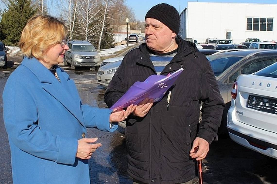 Четыре жителя Курской области, пострадавшие на производстве, получили автомобили от регионального Отделения Соцфонда России