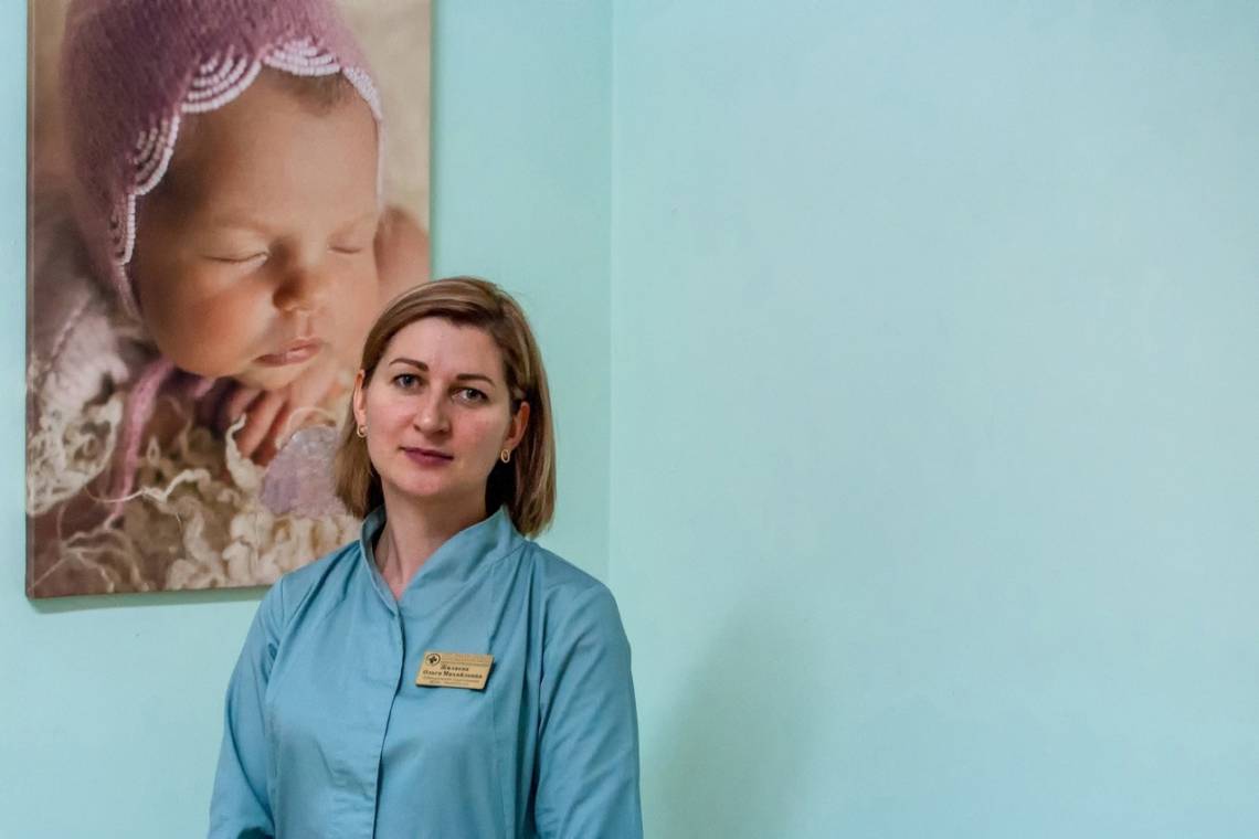 Заведующая неонатологическим отделением родильного дома БСМП, врач-неонатолог Ольга Жиляева рассказала, насколько важно грудное вскармливание
