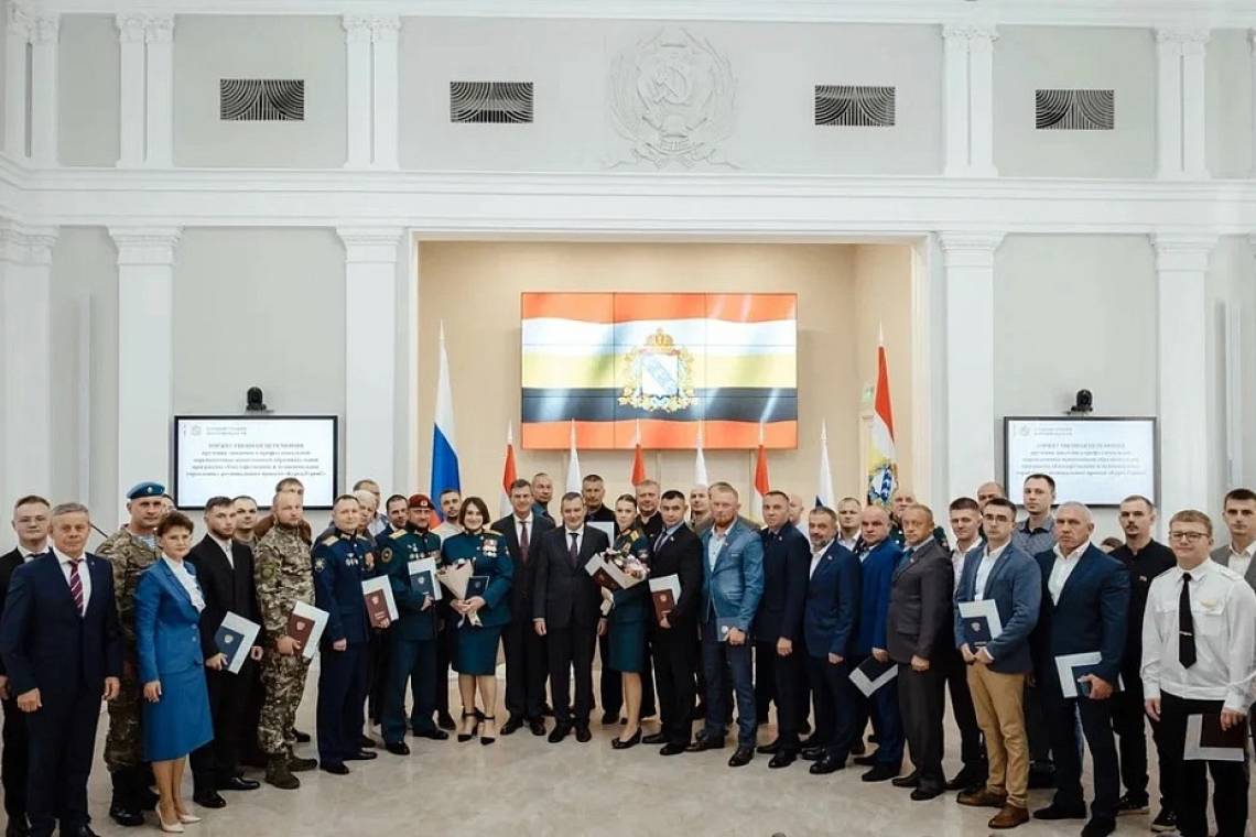 В Курске вручили дипломы выпускникам проекта «Курск.Герои!»